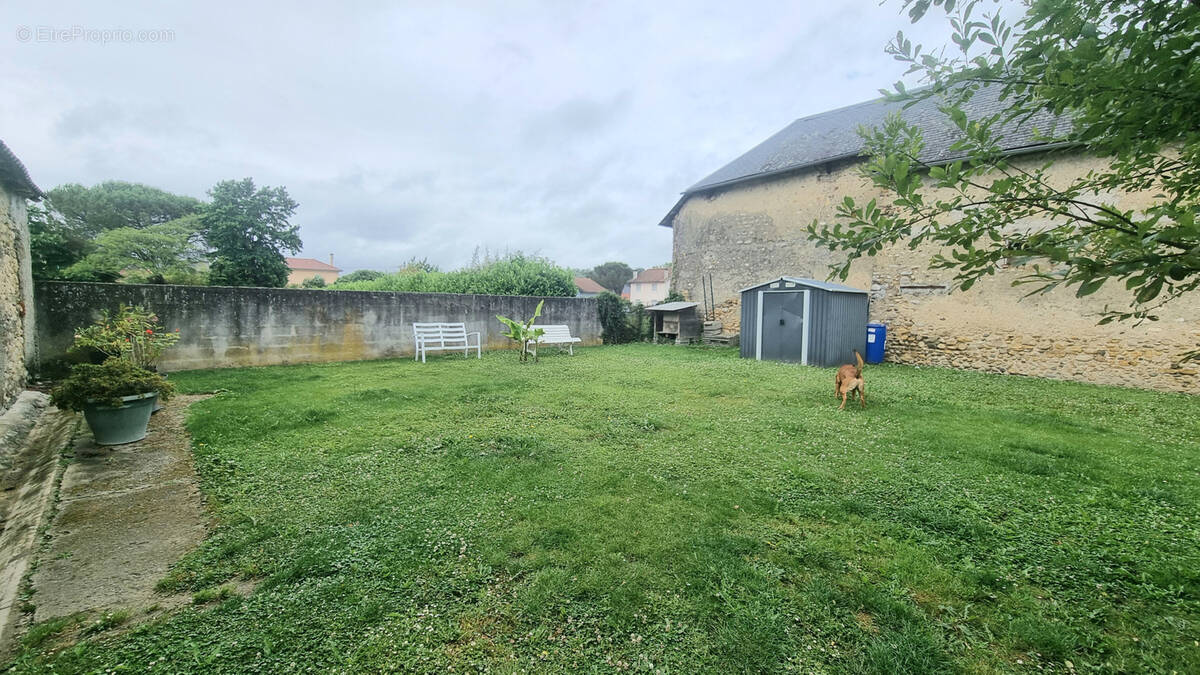 Maison à VIELLE-ADOUR