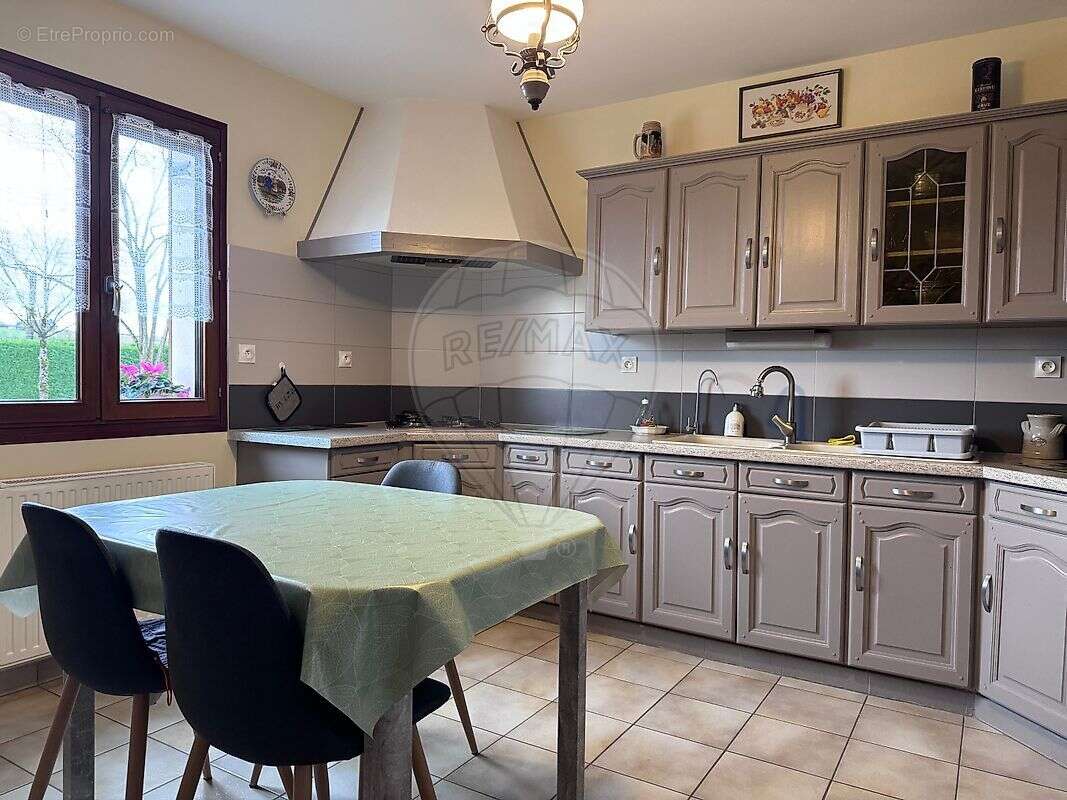 Maison à COSNE-COURS-SUR-LOIRE