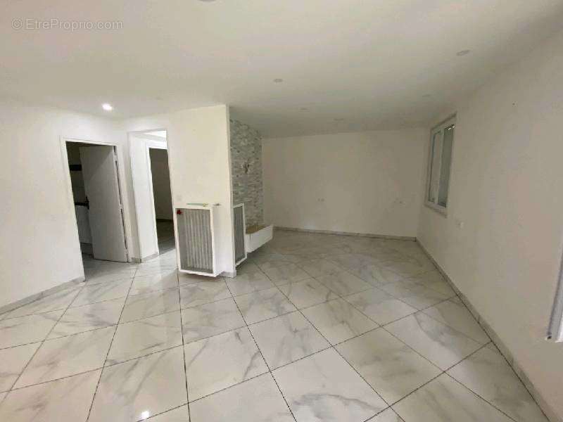 Appartement à CLICHY-SOUS-BOIS