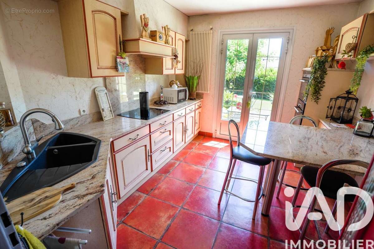 Photo 3 - Maison à PERONNAS