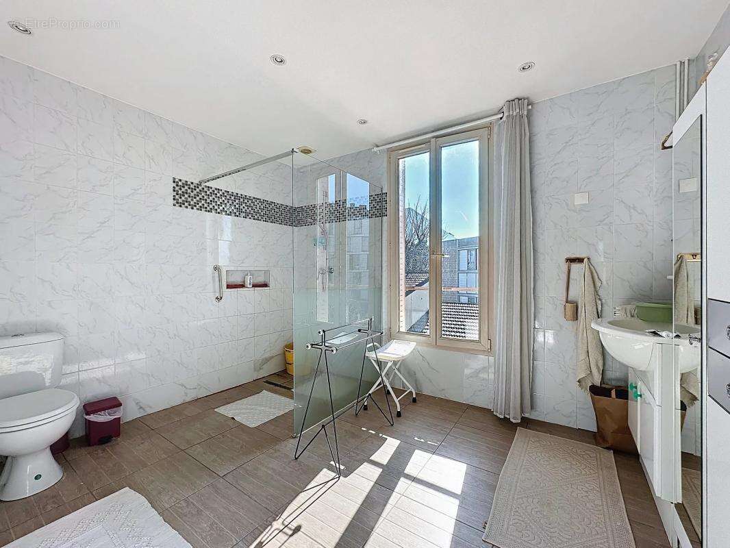 Maison à PIERREFITTE-SUR-SEINE