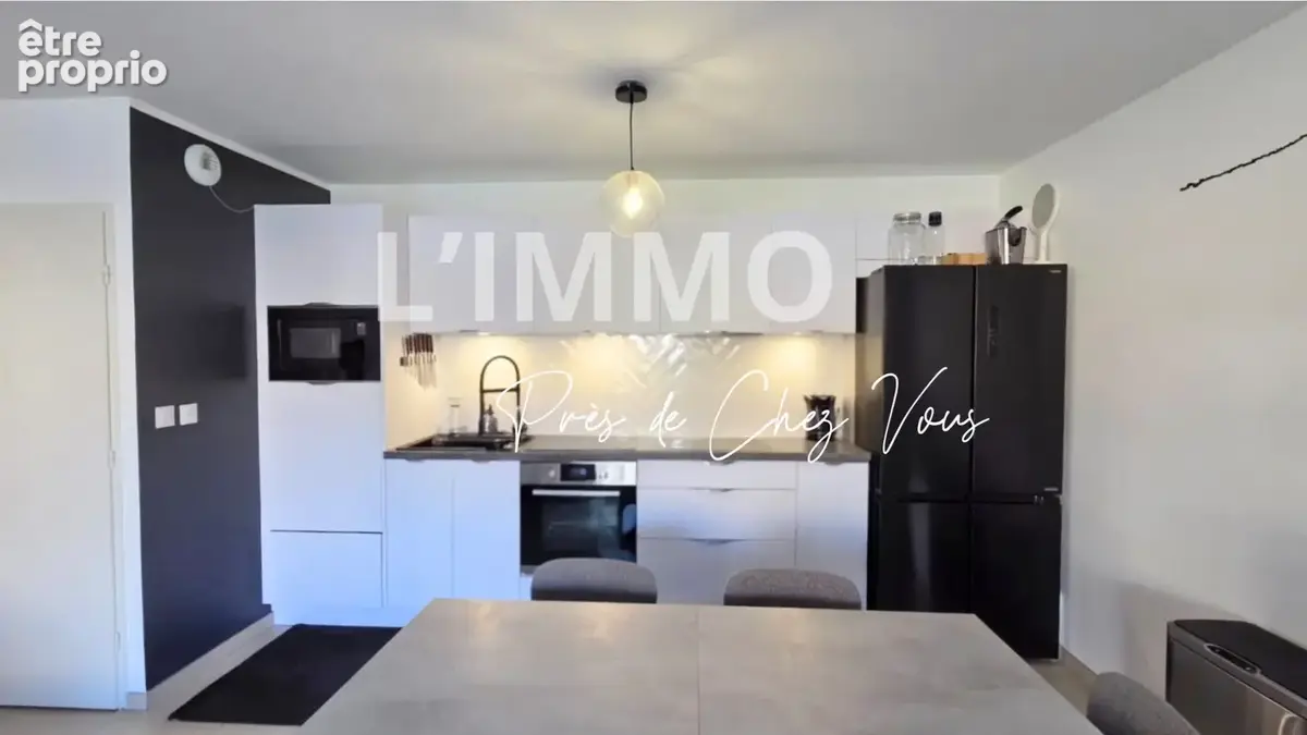 T3 67 m² avec grande terrasse, box et stationnement - photo 6