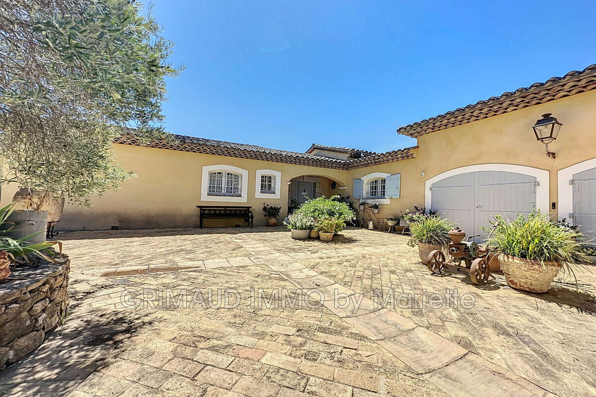 Maison à GRIMAUD