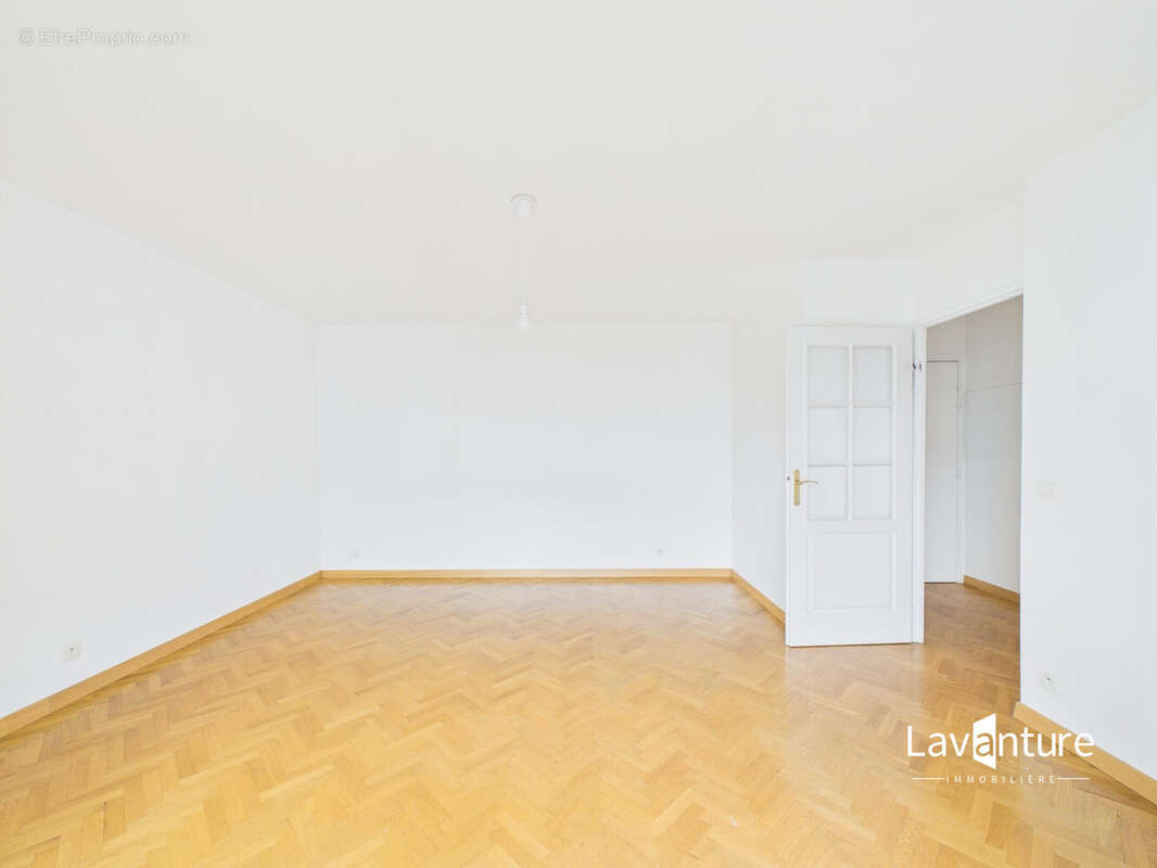 Appartement à SAINT-CYR-L'ECOLE