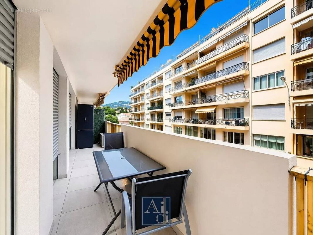 Appartement à CANNES