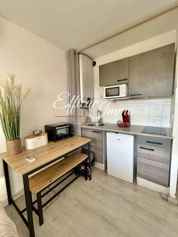 Studio avec grande terrasse et place de parking - photo 3