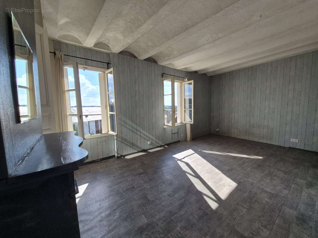 Maison à MONTRICHARD