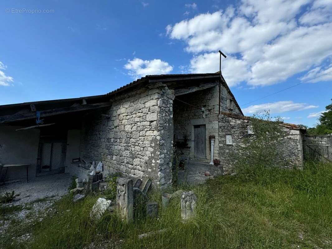 Maison à BAGAT-EN-QUERCY