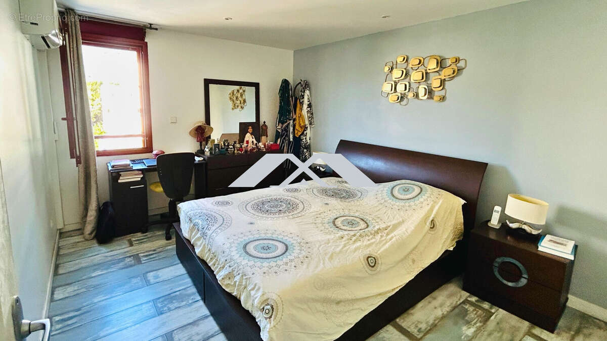 Appartement à SAINT-DENIS