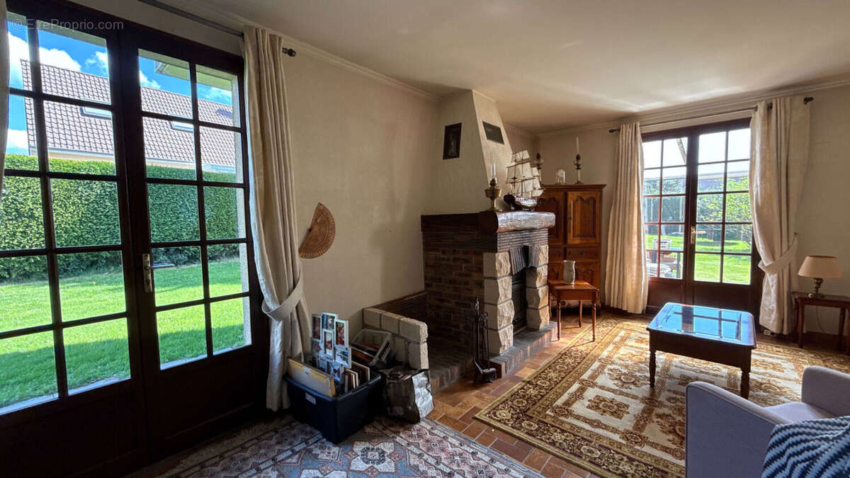 Maison à FRANQUEVILLE-SAINT-PIERRE