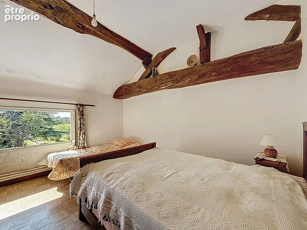 Maison avec dépendances et grand terrain - photo 13