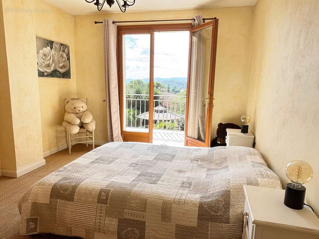Maison à FREJUS