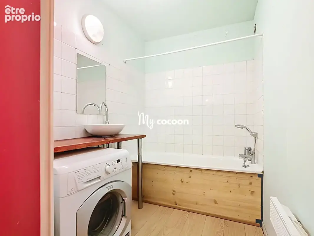 Lyon 7 - T3 - 71 m² - Balcon Parking - photo 12