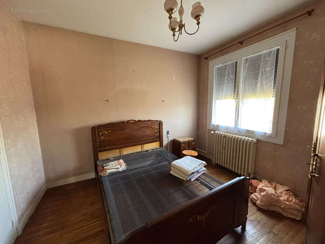 Maison à SAINT-MARTIN-L'ARS