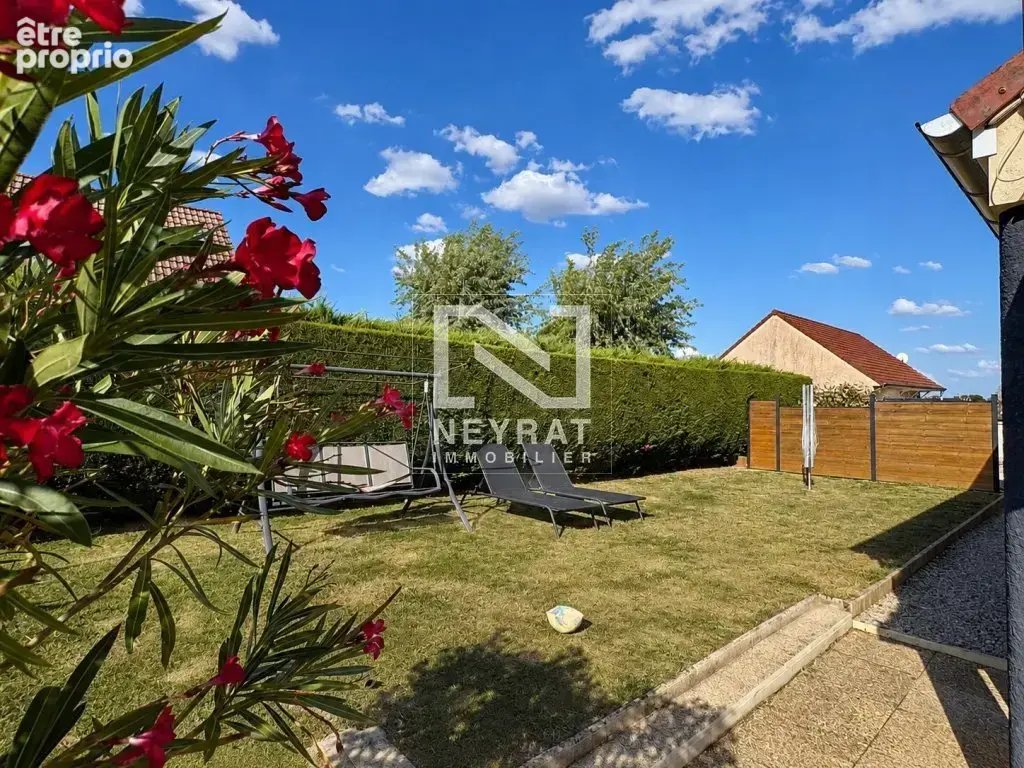 Une maison de plain-pied rénovée, avec extérieur et garage, dans un secteur recherché : une opportunité rare sur Sennecey-le-Gra - photo 7