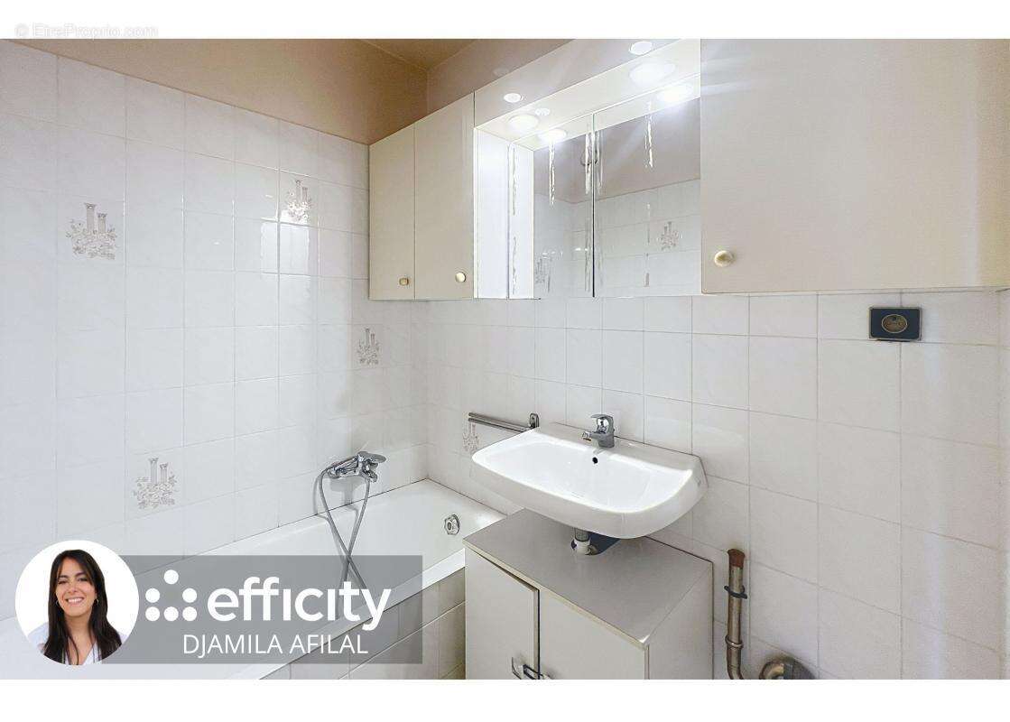 Appartement à LA ROCHE-SUR-FORON