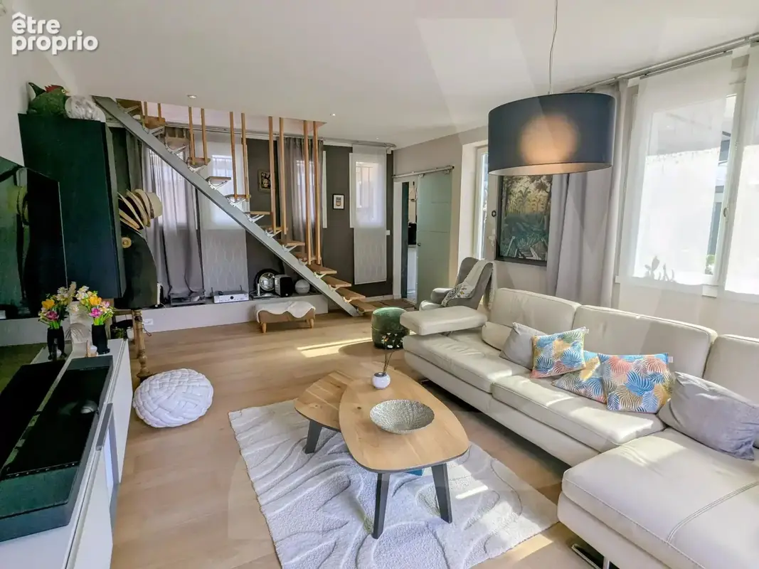 Maison de charme climatisée – 182 m² au sol  – 4 chambres + 1 Bureau – Jardin plein sud - photo 2