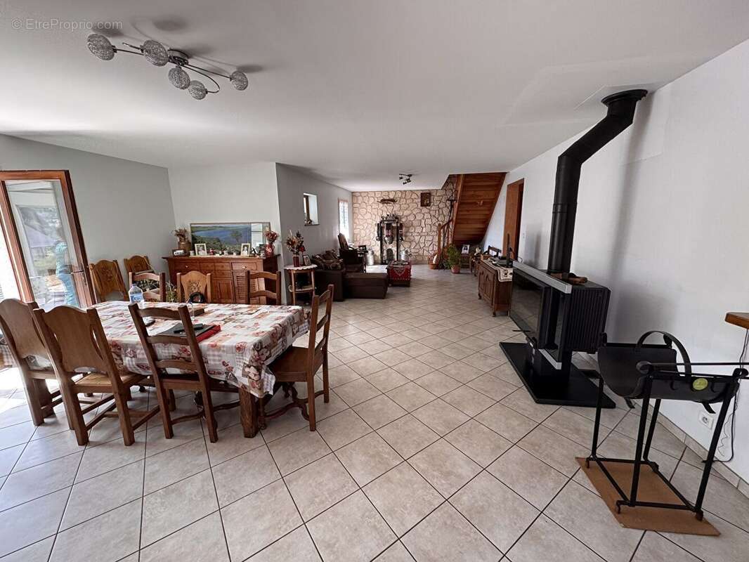 Maison à ALLANCHE