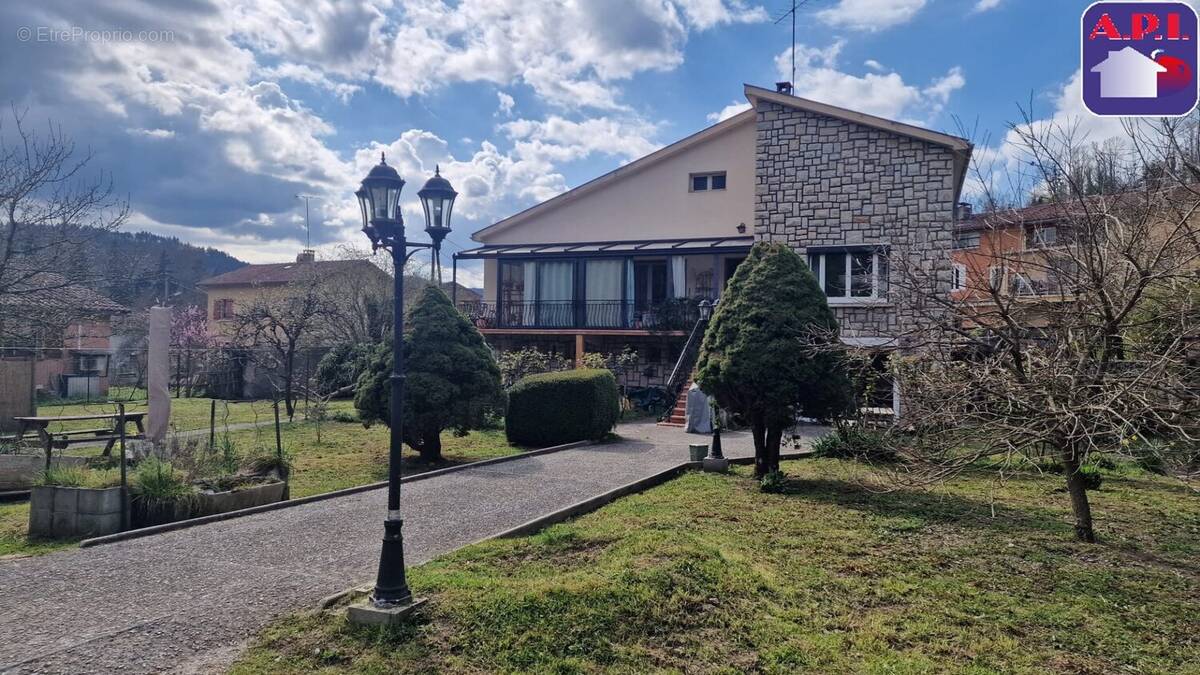 Maison à LA BASTIDE-DE-SEROU