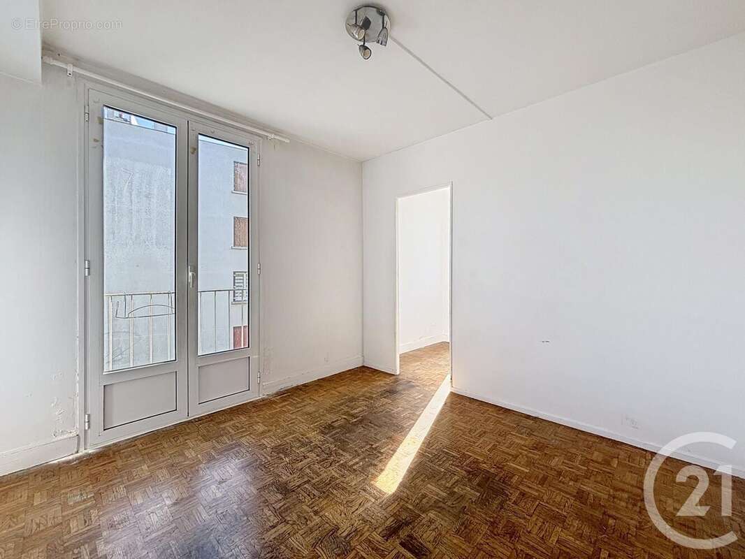 Photo 2 - Appartement à THIAIS