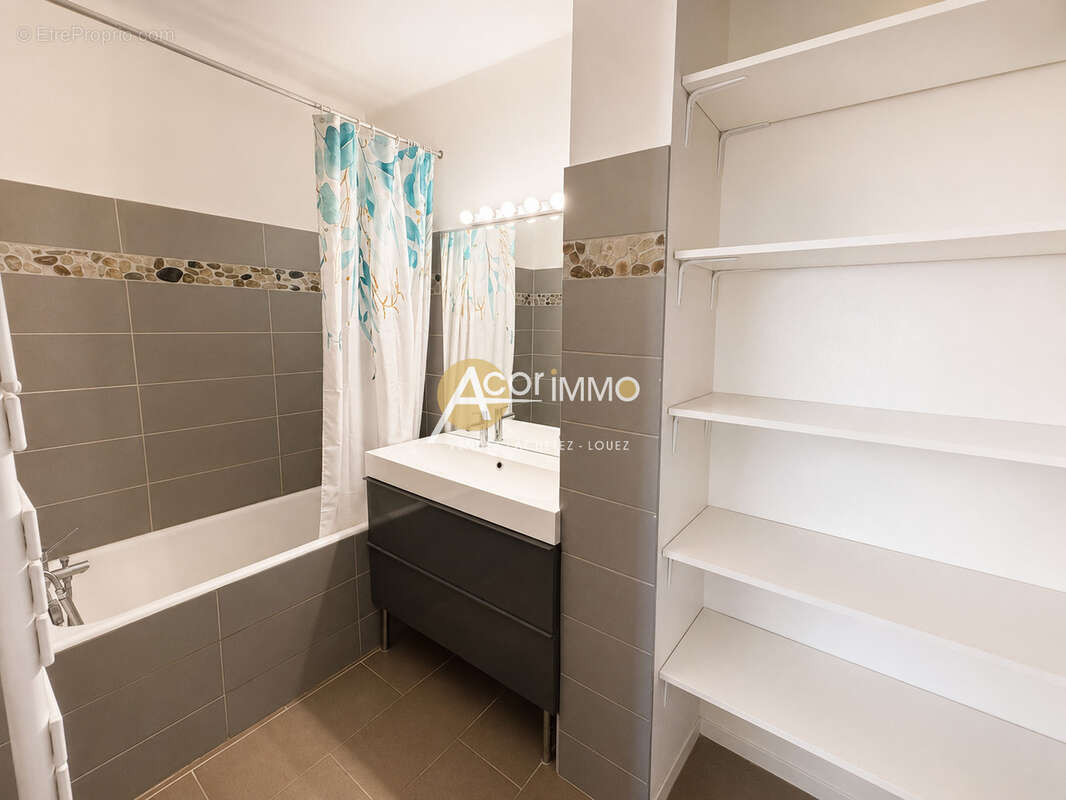 T4 72m2 entièrement rénové avec ascenseur   Résidence arborée   À deux pas de la gare de Toulon 242000 € - photo 6