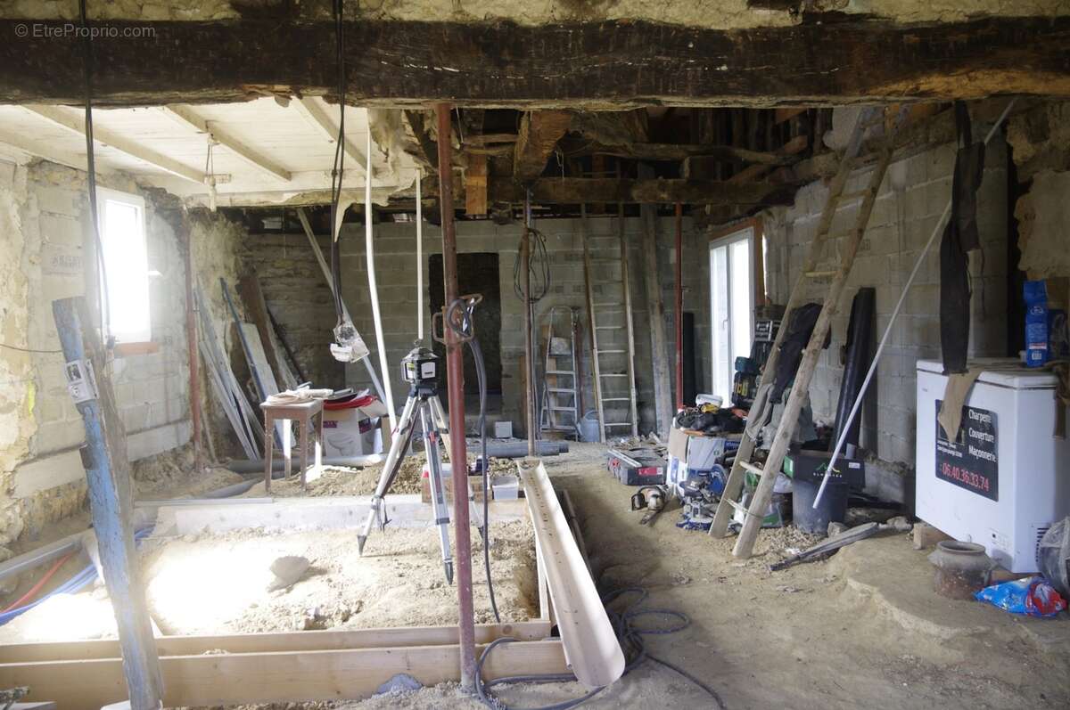 A vendre Maison en pierre  5 pièces SAINT JEAN POUTGE (32) sur terrain de 2ha - photo 6
