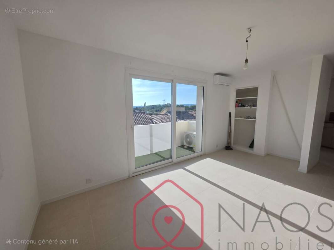 Appartement à VINON-SUR-VERDON