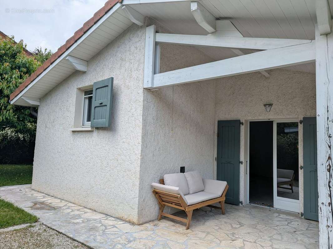 Maison à SAINT-MARTIN-D'HERES