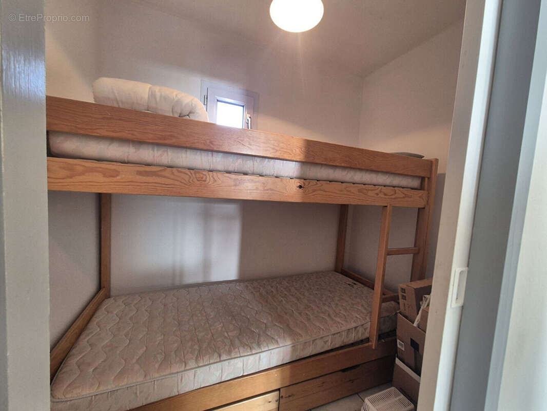 Appartement 1 chambre plus alcôve et parking sécurisé - photo 6