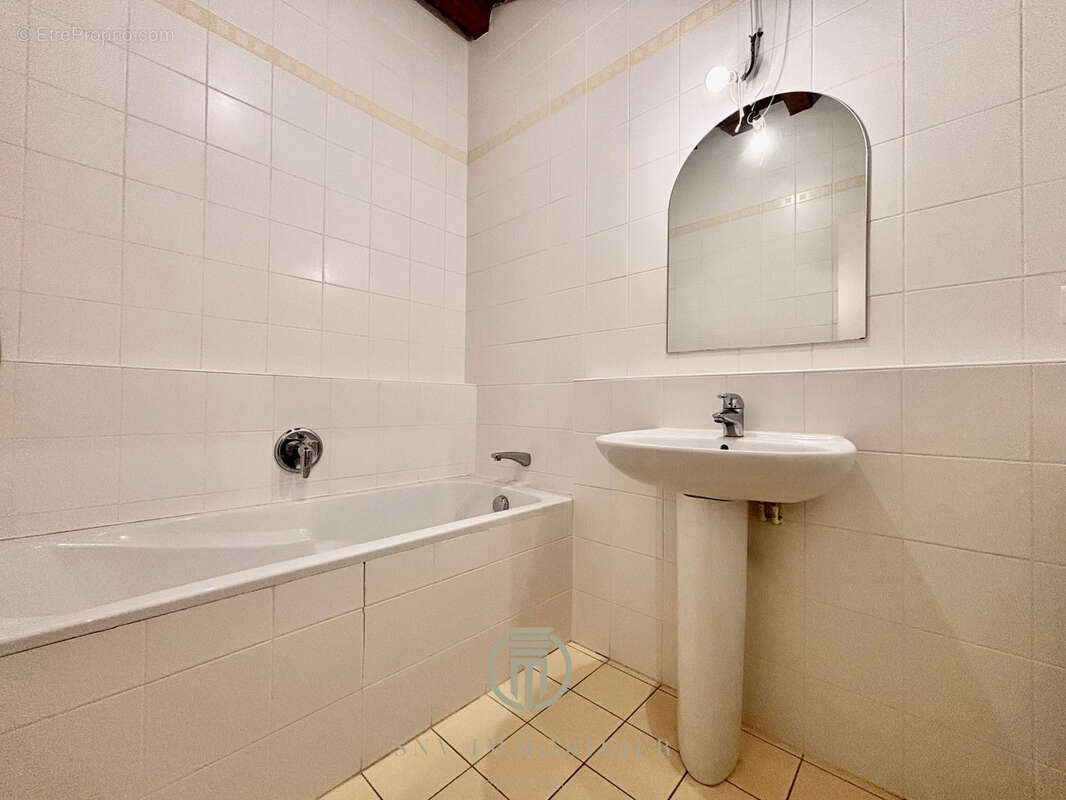 Maison à PARAY-LE-MONIAL