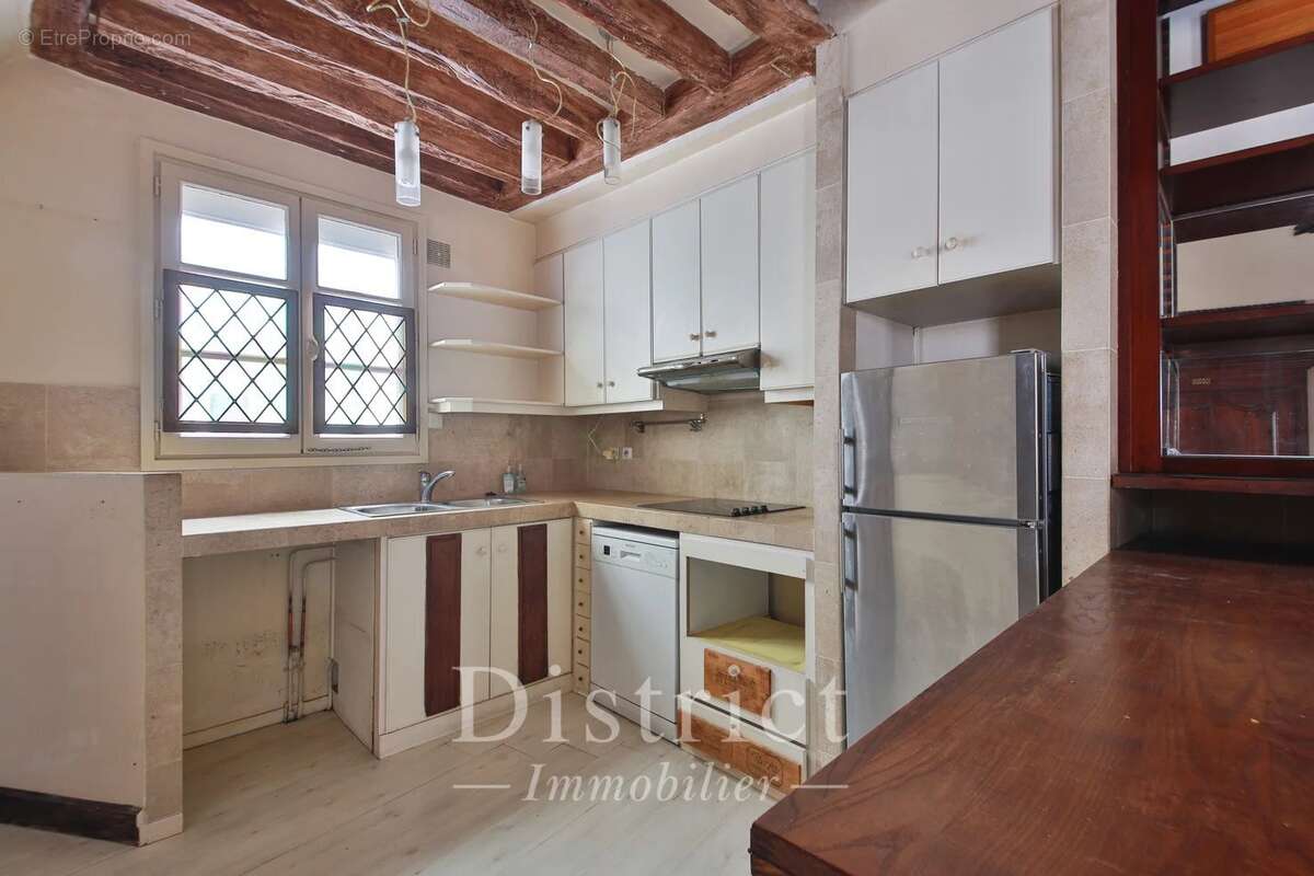 Appartement à PARIS-4E