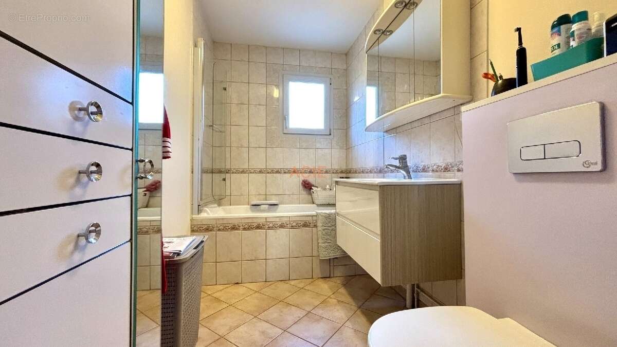 Maison à MARLY-LA-VILLE