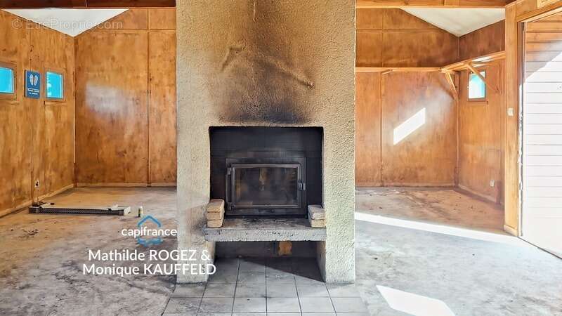 Saint-Pierre-la-Bourlhonne – Chalet 56 m² avec vue, à 4 min du col du Béal - photo 6