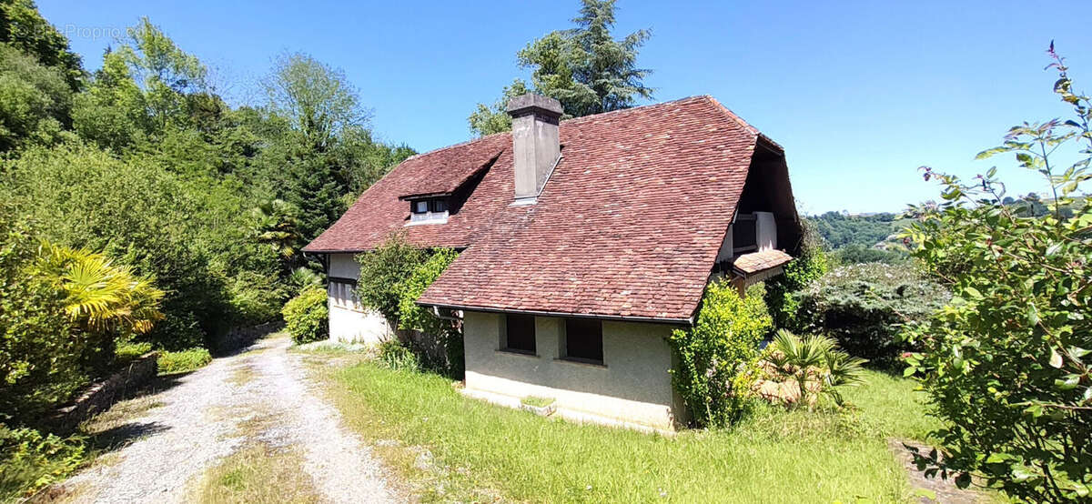 Maison à GELOS