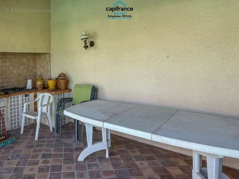 Maison à vendre 6 pièces  de 165m2 habitables sur terrain de 770m2 avec piscine et garage - photo 16