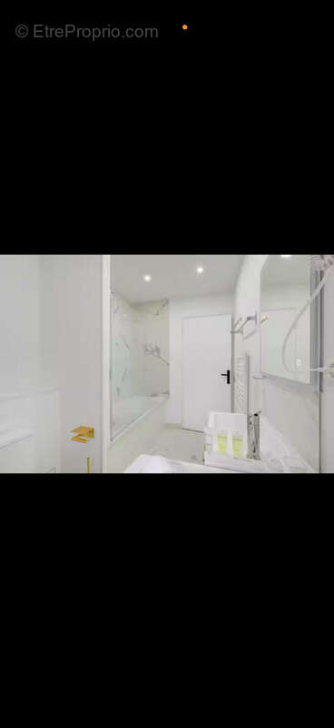Appartement à PARIS-10E
