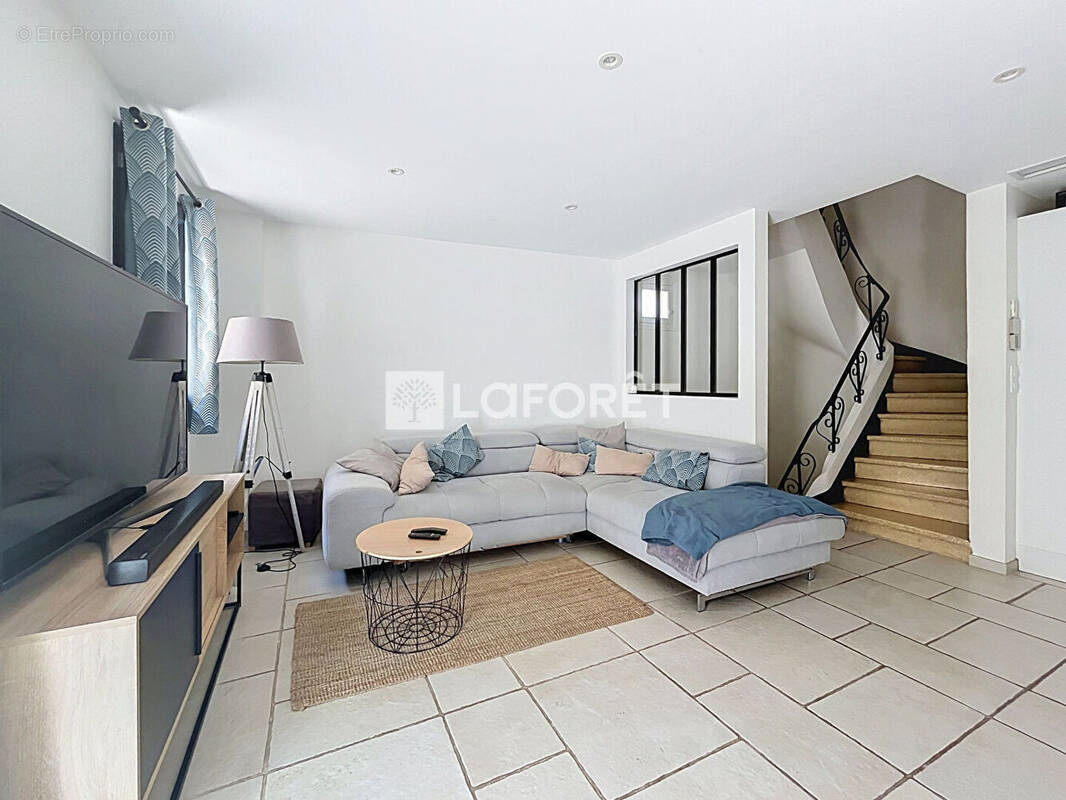 Nouveauté ! Maison de village entièrement rénovée avec prestations haut de gamme ! - photo 1