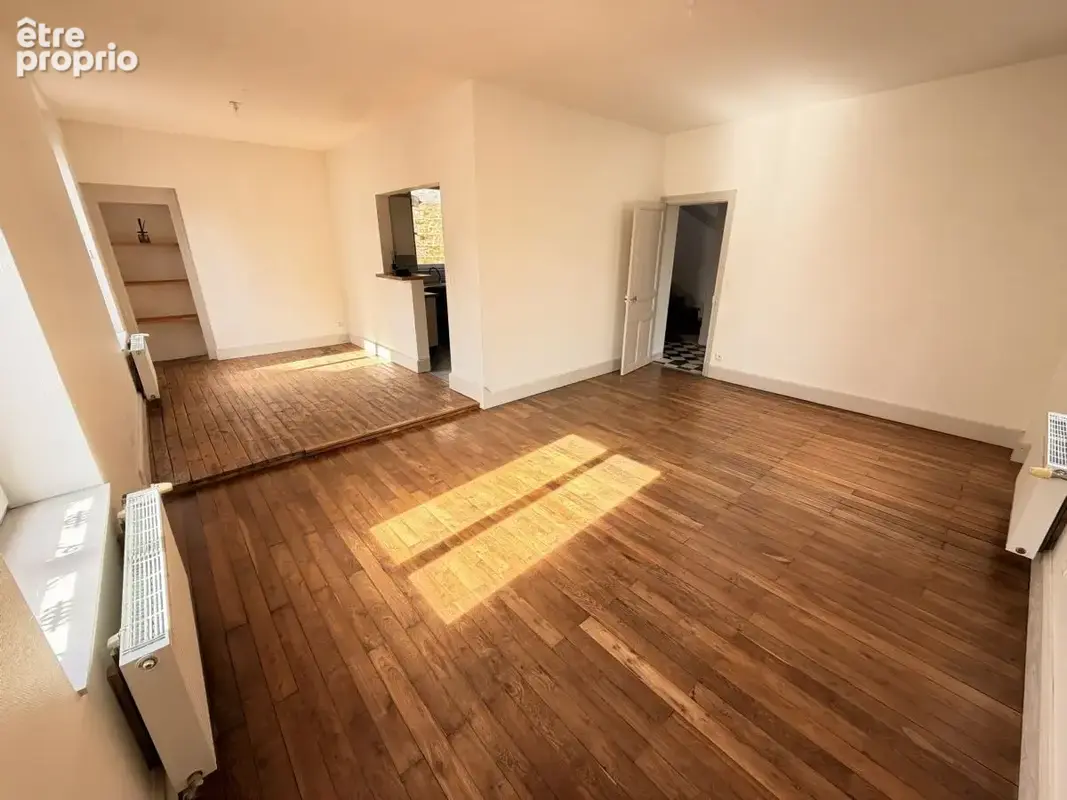 Maison de ville de caractère - 3CH - Cour et Stationnement - photo 3