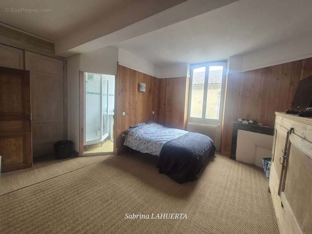Maison à MEZIN
