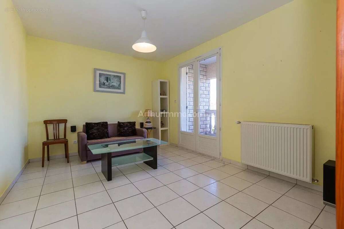 Maison à SAINT-SORLIN-DE-MORESTEL