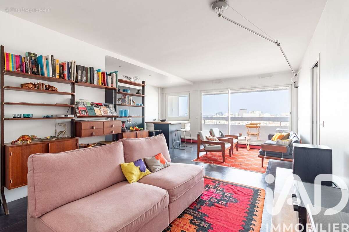 Appartement 59 m² à Paris-19e  - photo 2
