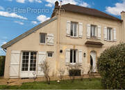 Maison à LA NEUVILLE-GARNIER