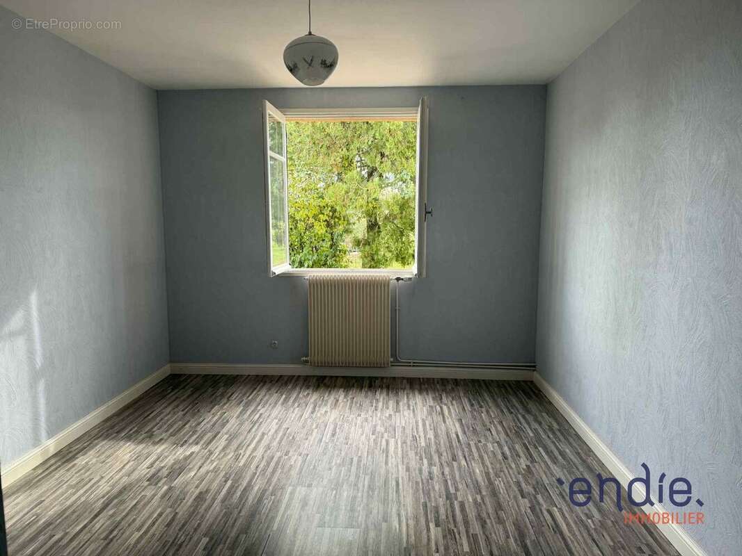 Maison à SALIGNY-SUR-ROUDON