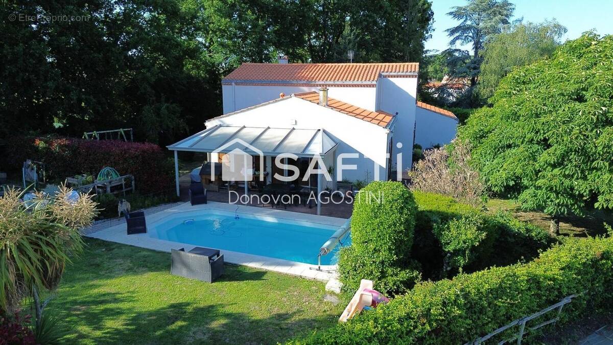 Photo 1 - Maison à LE POIRE-SUR-VIE