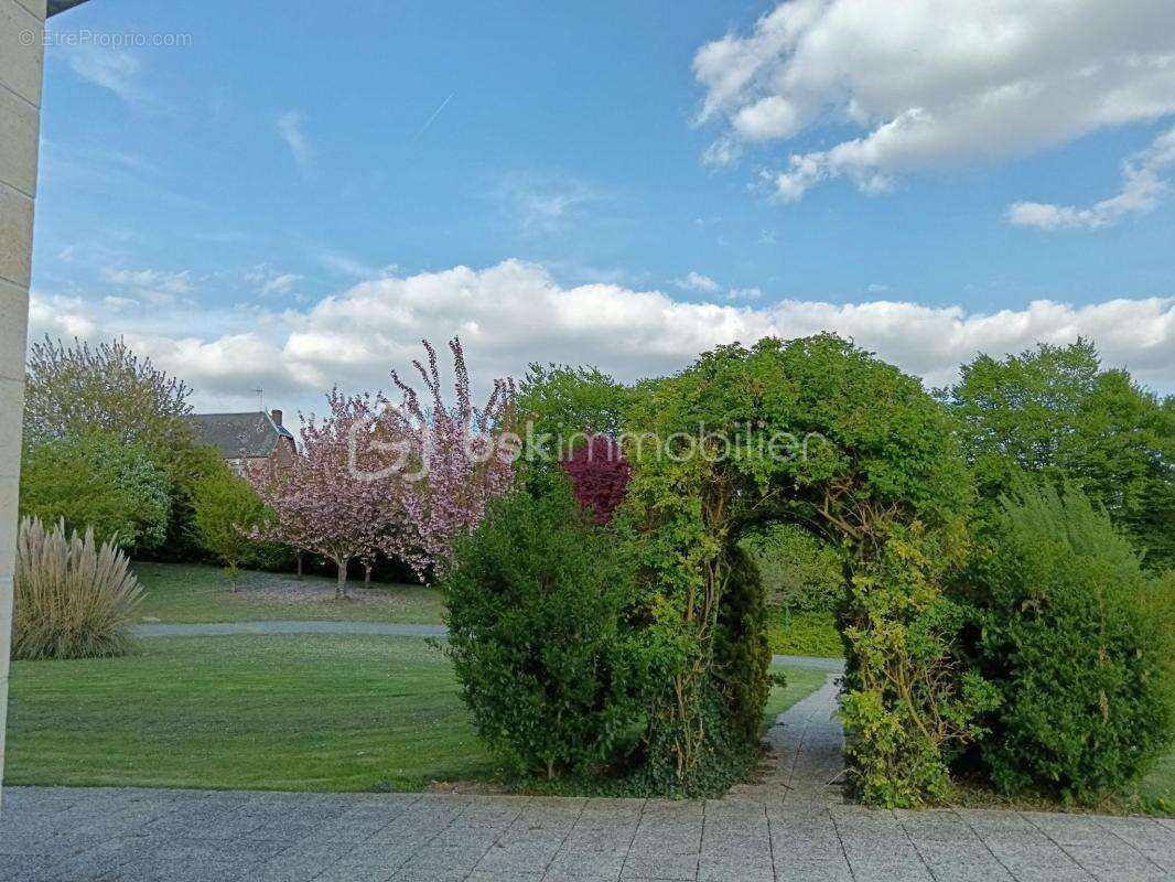 Propriété d'exception - Axe Péronne / Saint-Quentin - photo 10