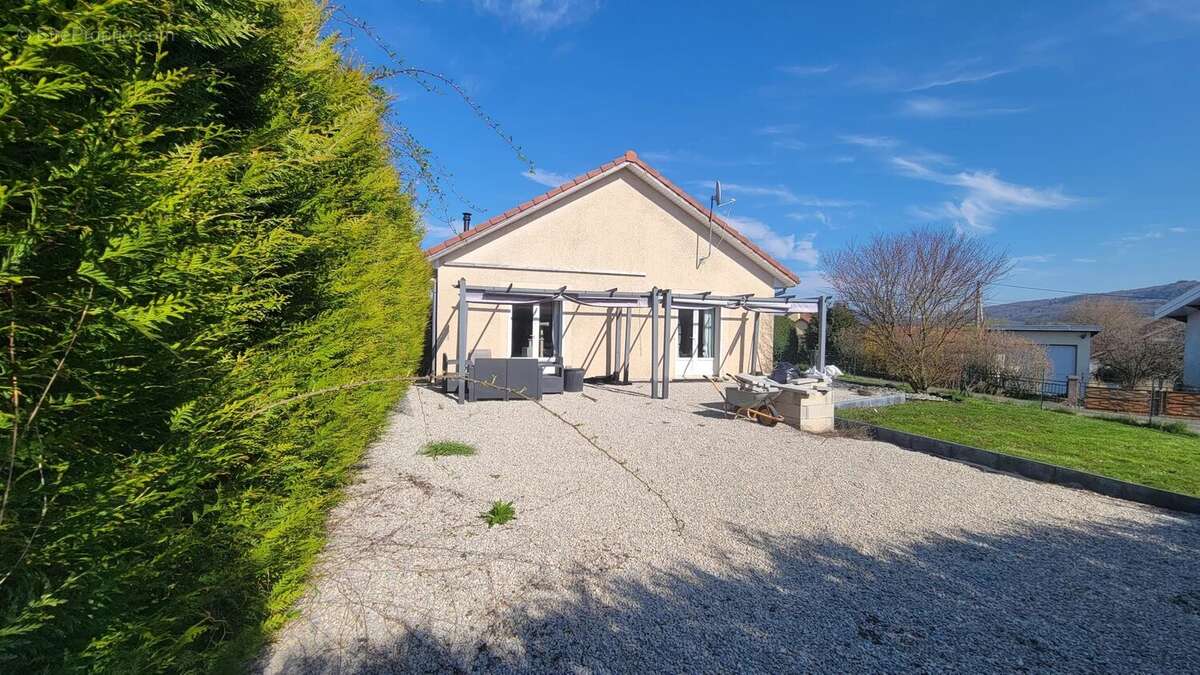 Maison à PIERREFONTAINE-LES-BLAMONT