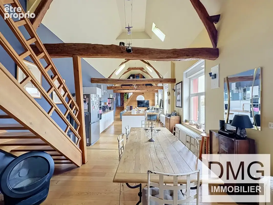 Appartement 9 pièces 256 m² à vendre à Steenvoorde (59114) - photo 2
