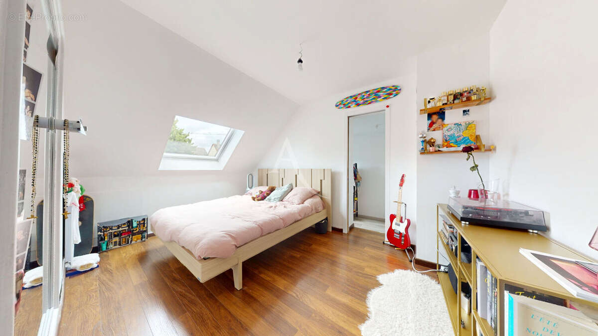 Maison à ROISSY-EN-BRIE