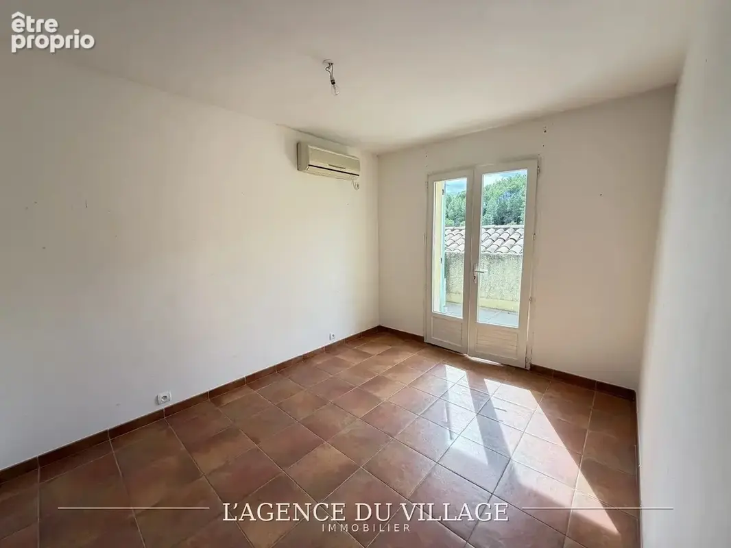 Figanières – calme, beaux volumes et piscine – 430 000 € - photo 10