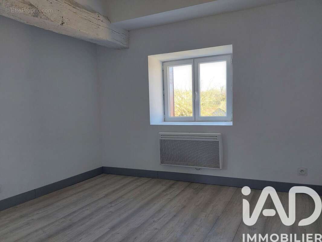 Maison 160 m² à Noisy-Rudignon  - photo 8